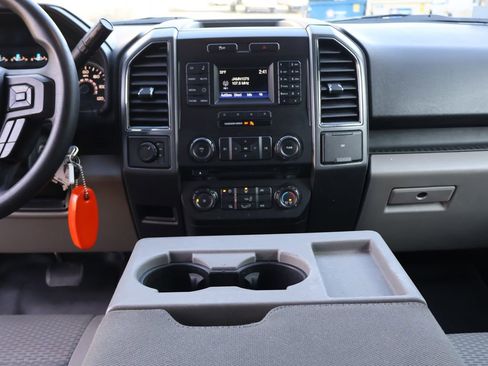 Used 2017 Ford F150 XLT image 24