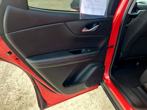 Used 2023 Chevrolet Blazer LT image 11