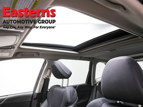 Used 2023 Subaru Forester Premium AWD/4WD image 38