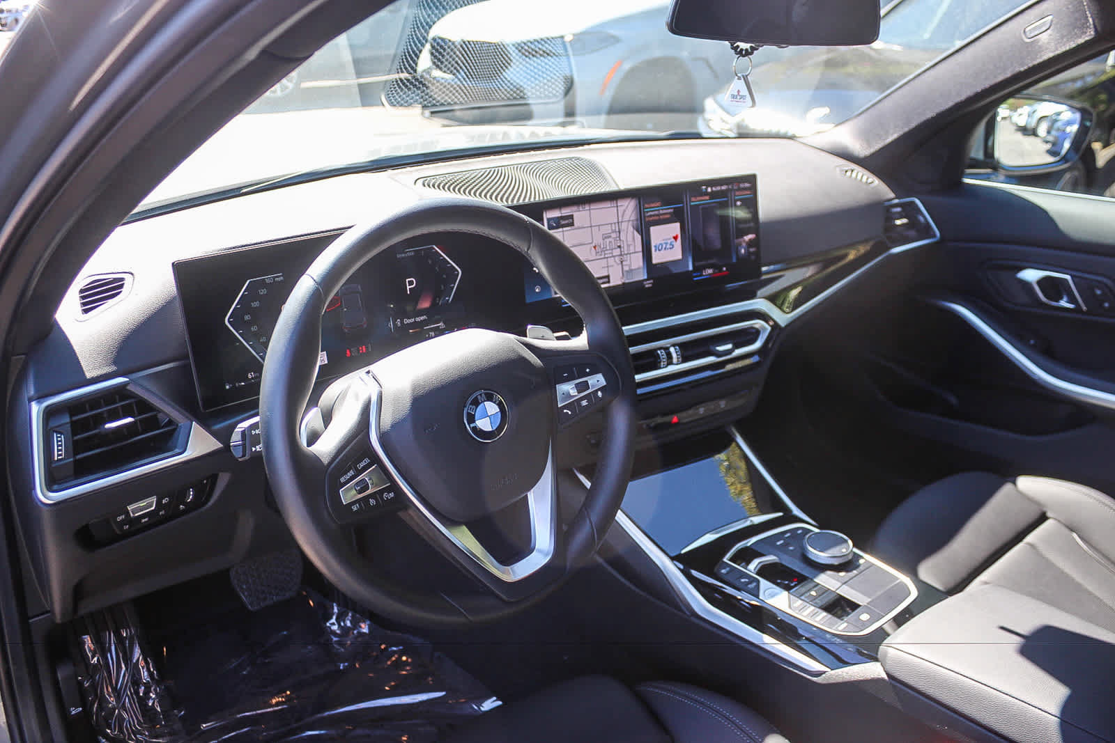 Used 2024 BMW 330i Sedan w/ Convenience Package RWD image 24