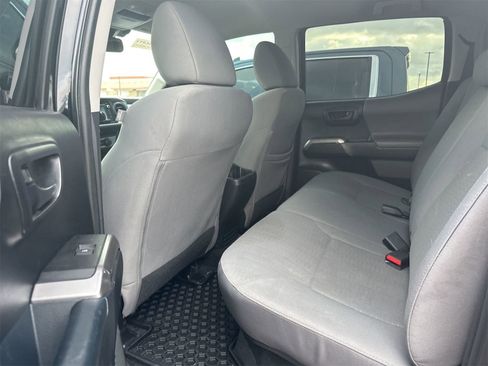 Used 2018 Toyota Tacoma SR5 image 13