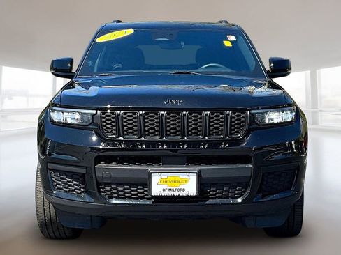Used 2024 Jeep Grand Cherokee L Altitude AWD/4WD image 2