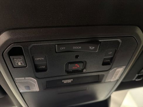 Used 2025 Toyota Tacoma TRD Pro image 16