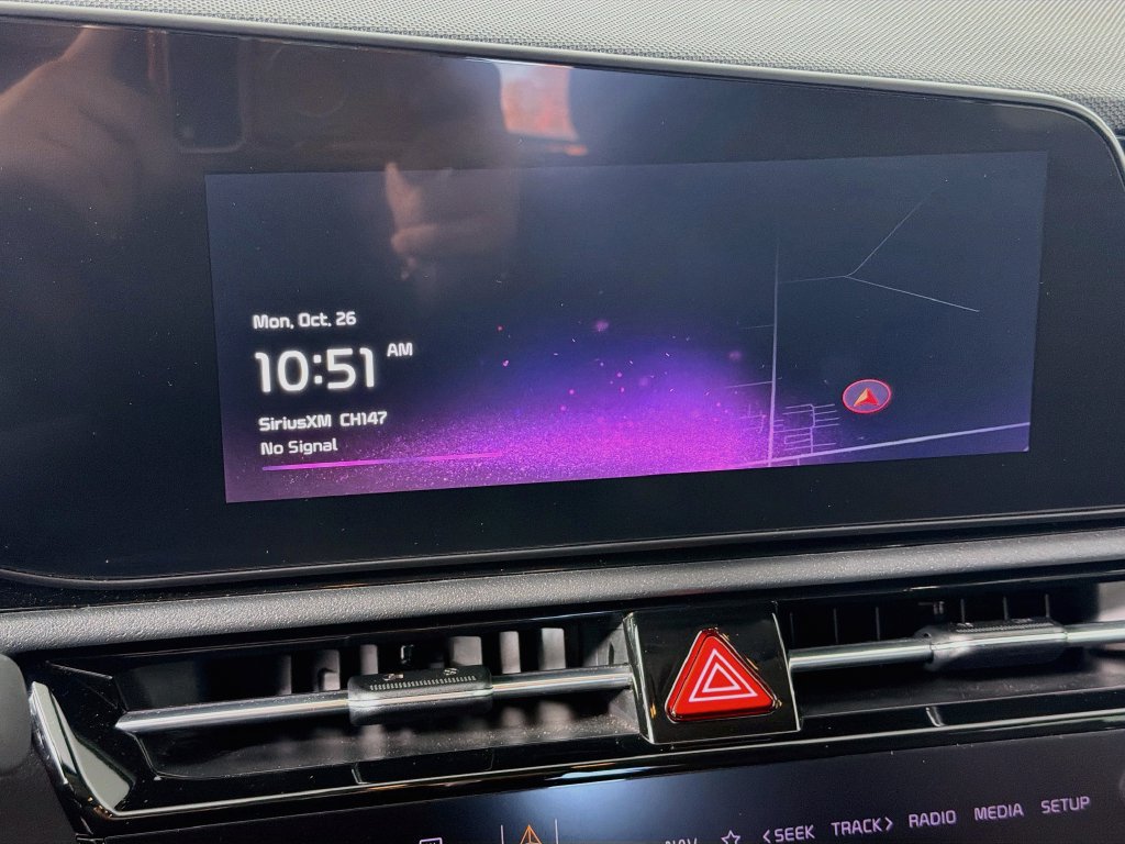 Used 2023 Kia Niro EX FWD image 15