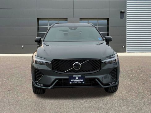 New 2026 Volvo XC60 B5 Plus w/ Climate Package image 2