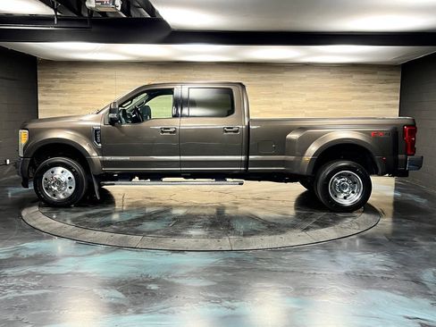 Used 2017 Ford F450 Lariat w/ Lariat Value Package AWD/4WD image 23