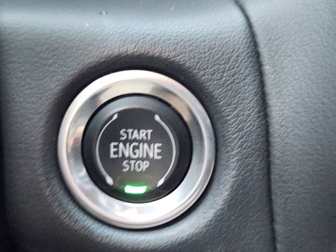 Used 2021 Chevrolet Tahoe LT w/ Luxury Package image 22