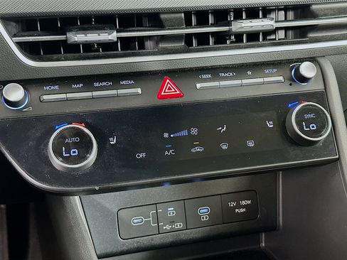 Used 2025 Hyundai Sonata SEL FWD image 23