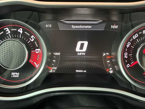 Used 2016 Dodge Challenger SRT w/ Technology Group RWD image 10