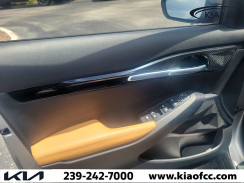 Certified 2024 Kia Seltos EX FWD image 22