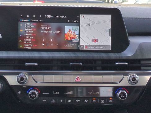 Used 2024 Kia Telluride SX w/ Towing Package image 18