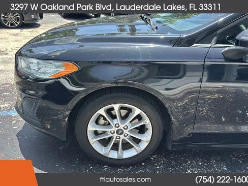 Used 2020 Ford Fusion SE FWD image 17