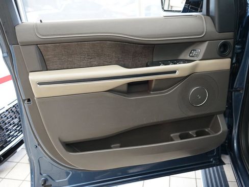 Used 2019 Ford Expedition Limited w/ Equipment Group 301A image 26