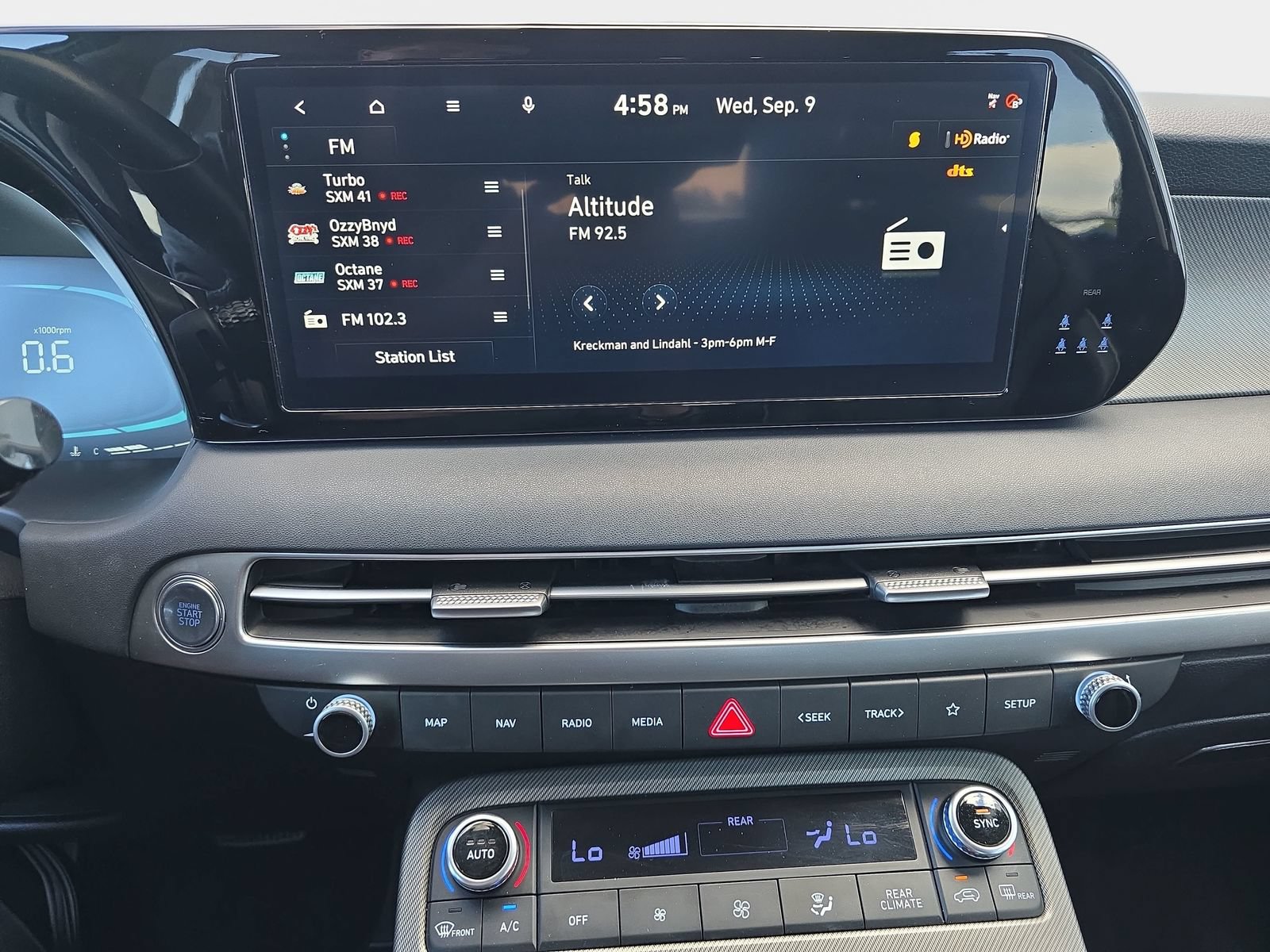 Used 2024 Hyundai Palisade SEL AWD/4WD image 24