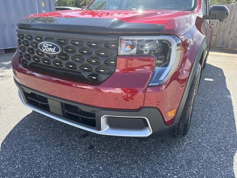Used 2025 Ford Maverick Lariat w/ 4K Tow Package AWD/4WD image 10