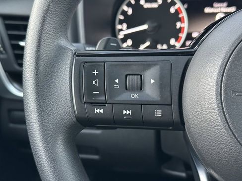 Certified 2023 Nissan Rogue SV image 38