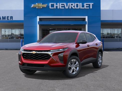 New 2026 Chevrolet Trax LS image 6