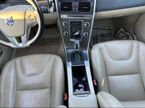 Used 2015 Volvo XC60 T5 AWD/4WD image 18