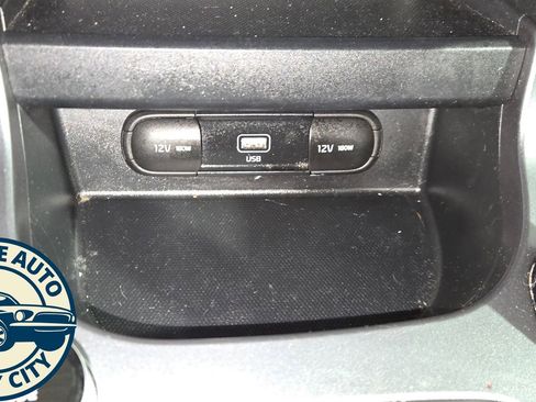 Used 2021 Kia Seltos S FWD image 16