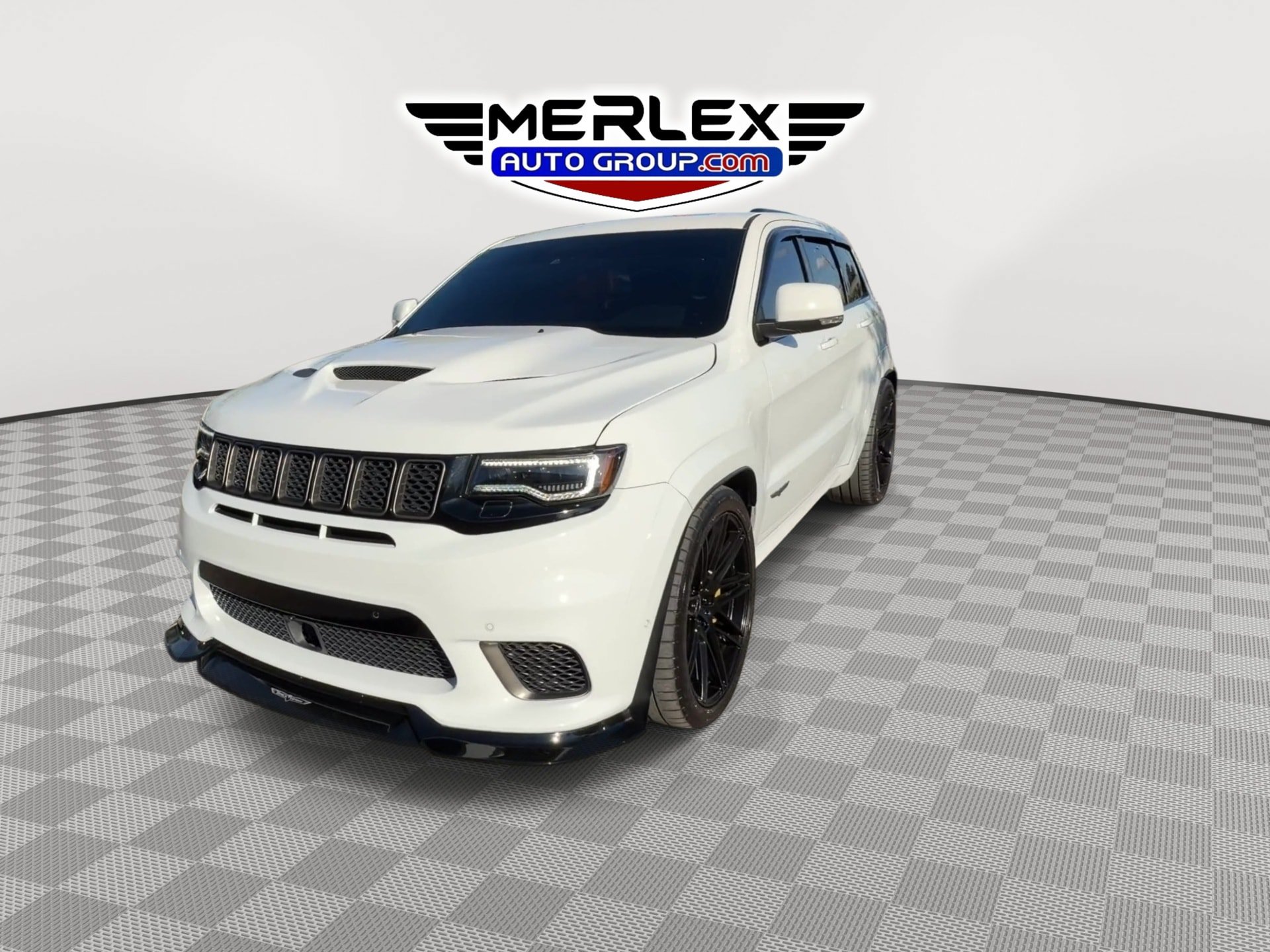 Used 2018 Jeep Grand Cherokee Trackhawk AWD/4WD image 4