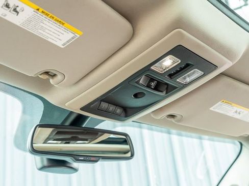 Used 2017 RAM 3500 Laramie Longhorn image 21