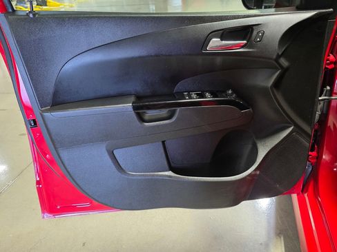 Used 2020 Chevrolet Sonic LT w/ Convenience Package image 20