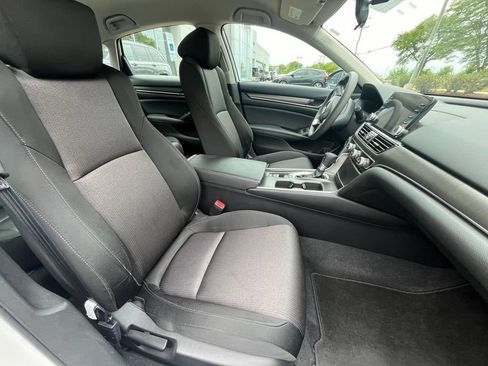 Used 2021 Honda Accord LX image 5