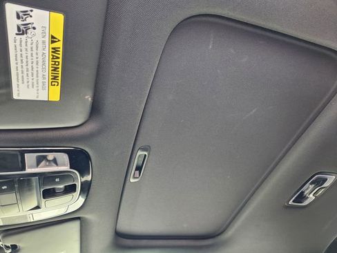 Used 2022 Hyundai Santa Cruz SEL Premium w/ Cargo Package image 18