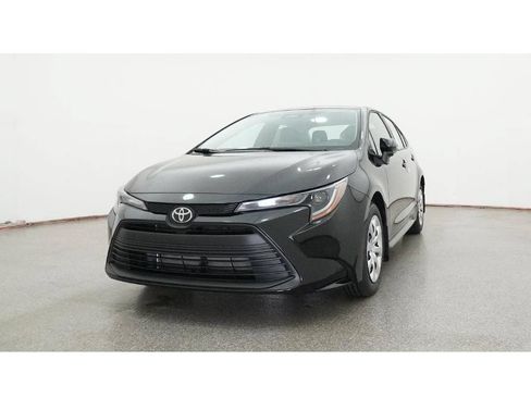 New 2026 Toyota Corolla LE FWD image 39