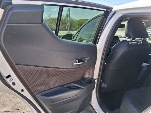 Used 2019 Toyota C-HR Limited image 5