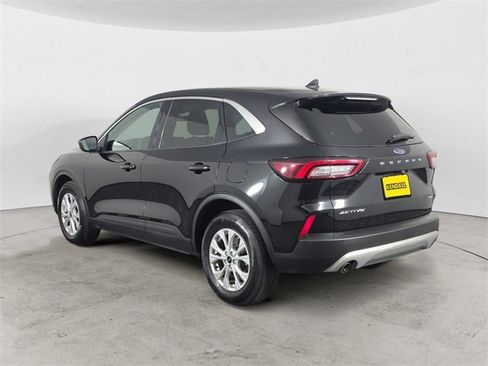 Certified 2023 Ford Escape Active image 3