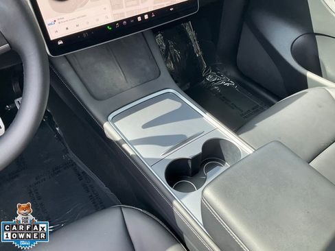 Used 2022 Tesla Model Y Performance image 45