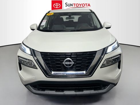 Used 2023 Nissan Rogue SV image 10