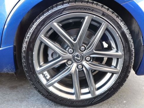 Used 2018 Lexus IS 300 RWD image 34