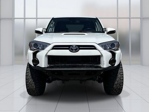 Used 2021 Toyota 4Runner TRD Off-Road Premium w/ Moonroof Package AWD/4WD image 9