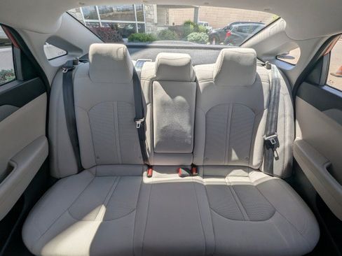 Used 2018 Hyundai Sonata SE FWD image 22