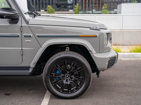 Used 2025 Mercedes-Benz G 580 w/ EQ Technology image 9