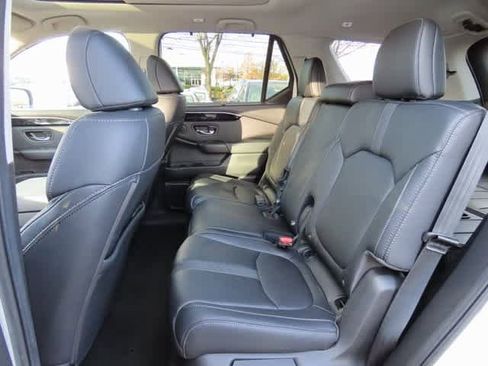 Certified 2023 Honda Pilot Touring image 15