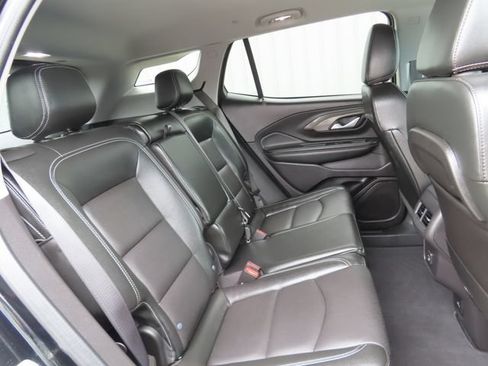 Used 2024 GMC Terrain SLT w/ Elevation Edition AWD/4WD image 28