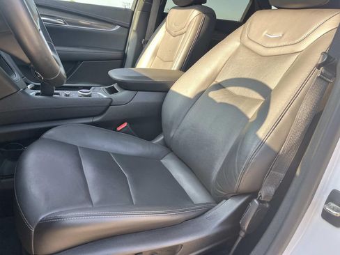 Used 2021 Cadillac XT5 Sportv w/ LPO, Floor Liner Package AWD/4WD image 34