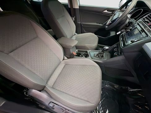 Used 2018 Volkswagen Tiguan S FWD image 14