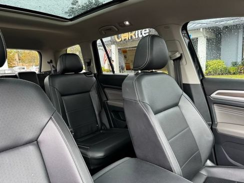 Used 2022 Volkswagen Atlas SEL AWD/4WD image 12