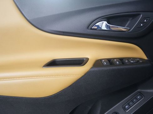 Used 2020 Chevrolet Equinox Premier image 9