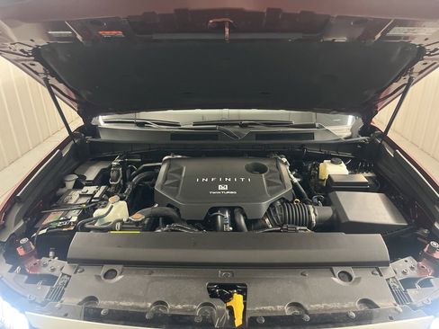 Certified 2025 INFINITI QX80 Sensory image 32