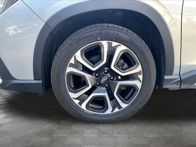 Used 2023 Subaru Ascent Limited AWD/4WD image 9