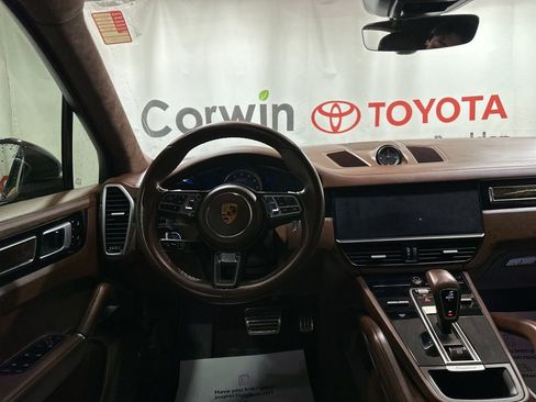 Used 2019 Porsche Cayenne Turbo image 20