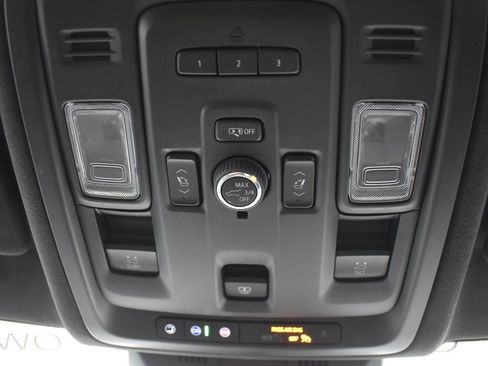 Certified 2024 Cadillac Escalade Sport Platinum w/ LPO, ONYX Package image 25