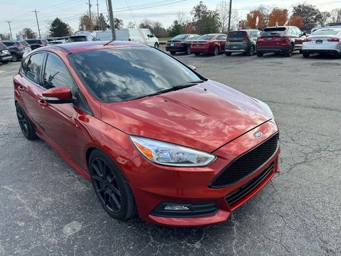 Used 2018 Ford Focus ST image 20