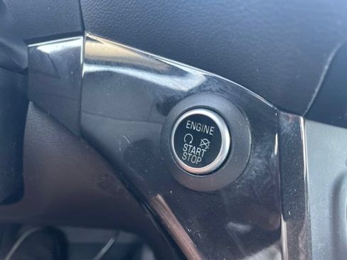 Used 2017 Ford Escape Titanium FWD image 36