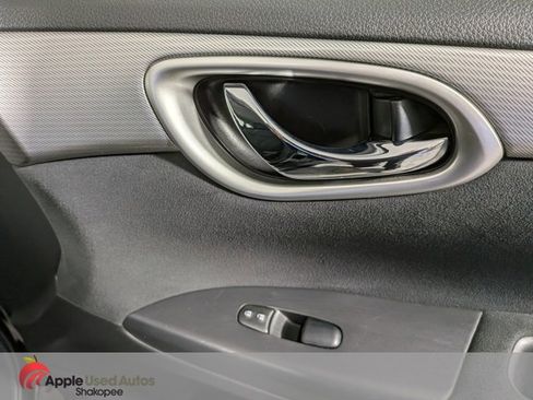 Used 2013 Nissan Sentra SR w/ Driver Pkg image 28